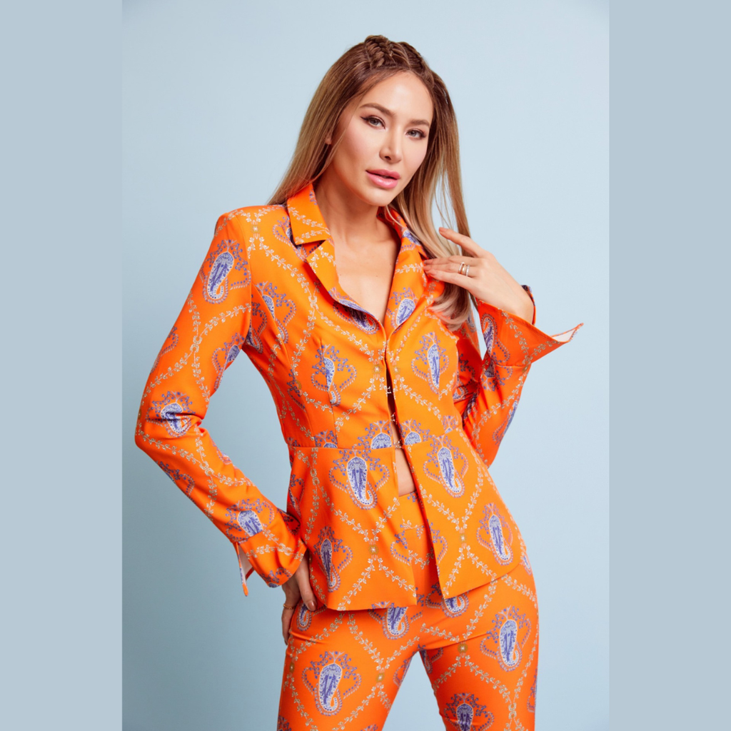 Valencia Statement Suit